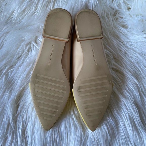 SOLD! Zara Flats - Picture 4 of 9